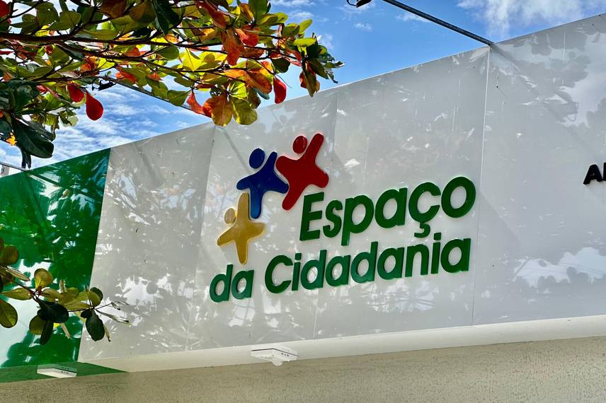 Governador inaugura escola, Espaço da Cidadania e asfalto em Altos Governador inaugura escola, Espaço da Cidadania e asfalto em Altos