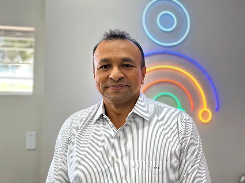 Governador inaugura escola, Espaço da Cidadania e asfalto em Altos