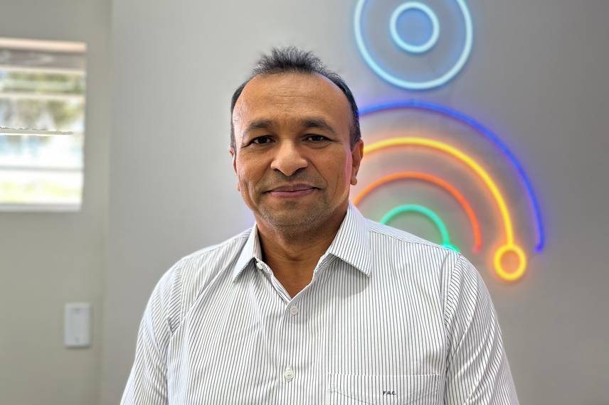 Governador inaugura escola, Espaço da Cidadania e asfalto em Altos Governador inaugura escola, Espaço da Cidadania e asfalto em Altos