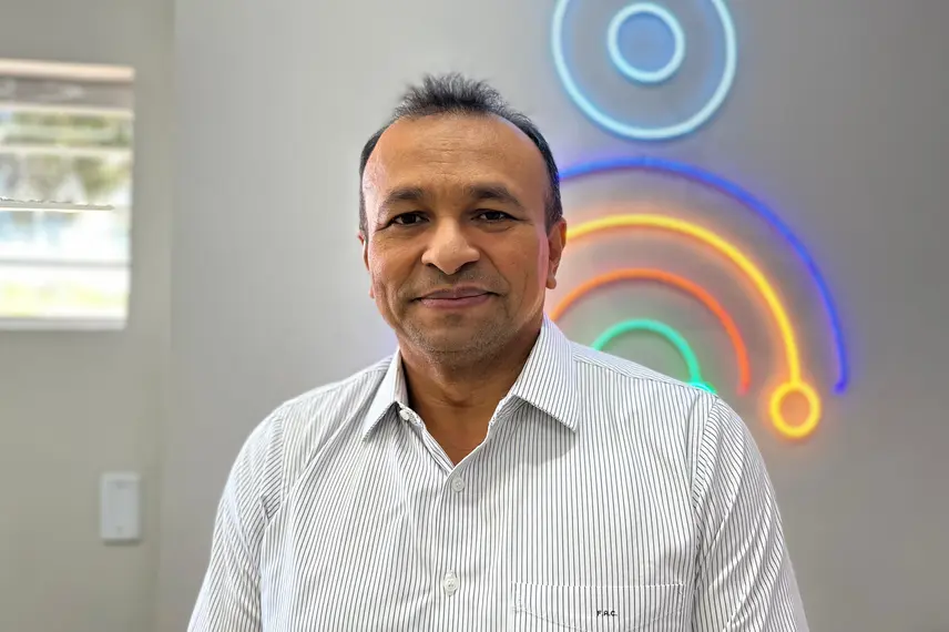 Governador inaugura escola, Espaço da Cidadania e asfalto em Altos