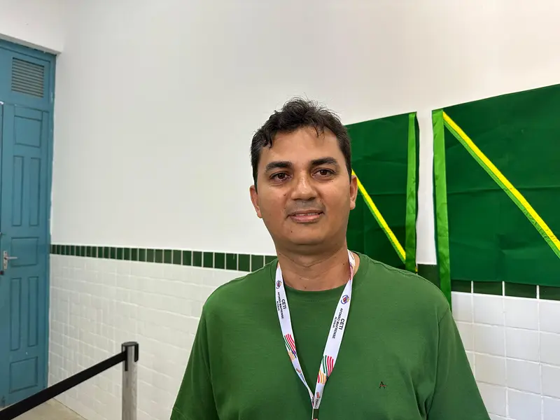 Governador inaugura escola, Espaço da Cidadania e asfalto em Altos