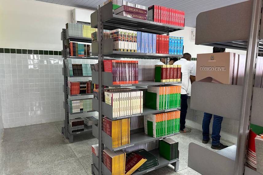 Governador inaugura escola, Espaço da Cidadania e asfalto em Altos Governador inaugura escola, Espaço da Cidadania e asfalto em Altos