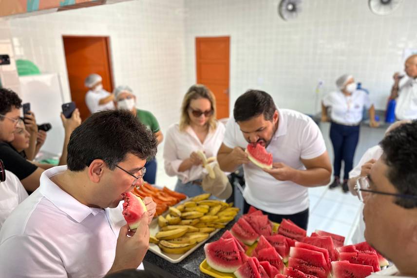 Governador inaugura escola, Espaço da Cidadania e asfalto em Altos Governador inaugura escola, Espaço da Cidadania e asfalto em Altos