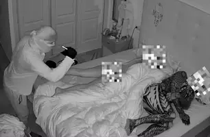 Homem invade casa e vigia casal dormindo por mais de meia hora em cidade da Espanha (Foto: Reprodução/Redes sociais)