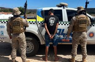 Jovem é preso com cocaína, maconha e materiais para venda em Monsenhor Hipólito (Foto: Divulgação/BEPI)