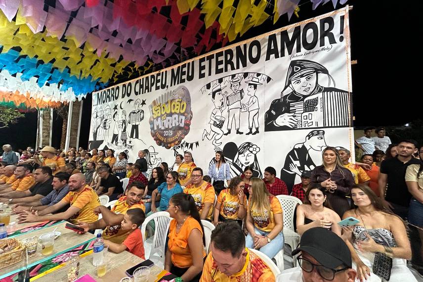 Morro do Chapéu do Piauí celebra a cultura nordestina no 'São João do Morro' Morro do Chapéu do Piauí celebra a cultura nordestina no 'São João do Morro'
