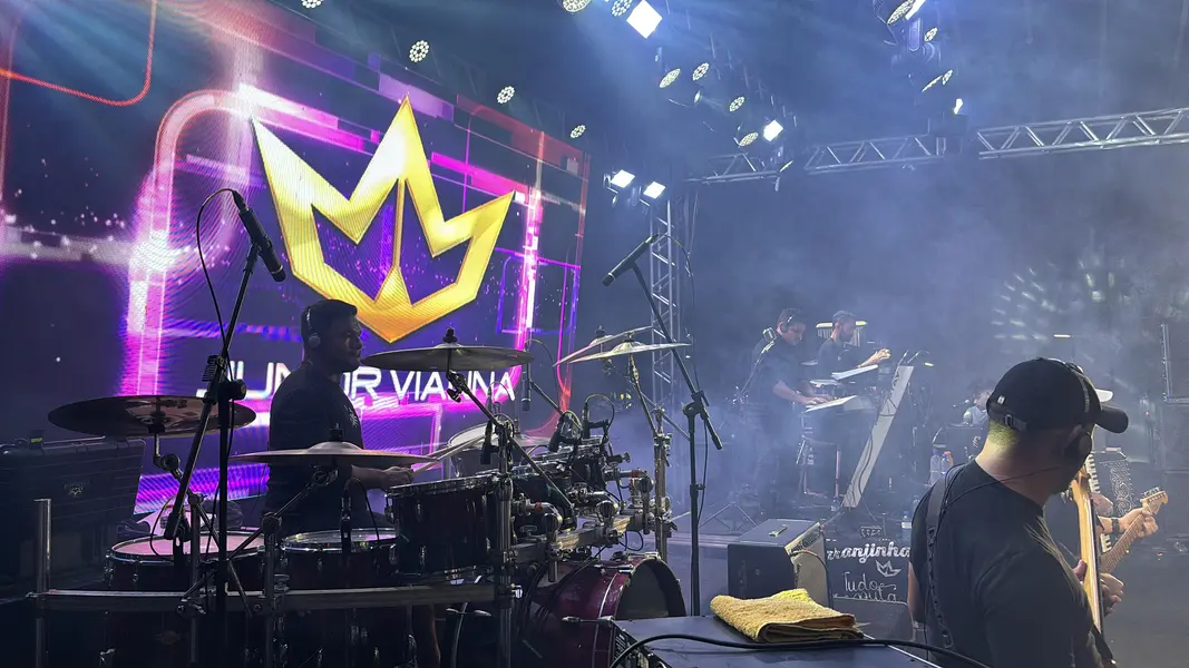 Palmeira do Piauí celebra 63 anos com shows de Amado Batista e Junior Vianna