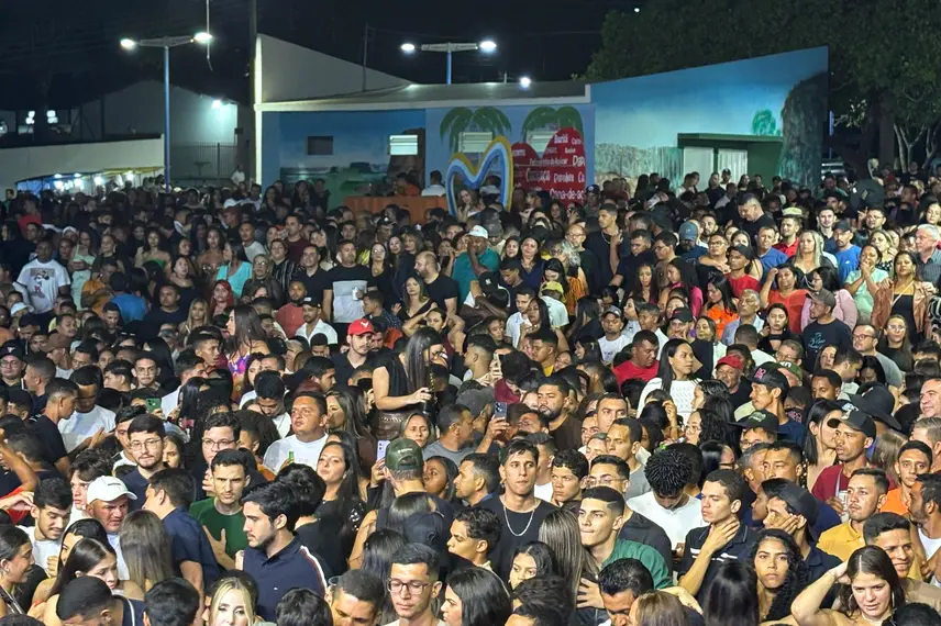 Palmeira do Piauí celebra 63 anos com shows de Amado Batista e Junior Vianna