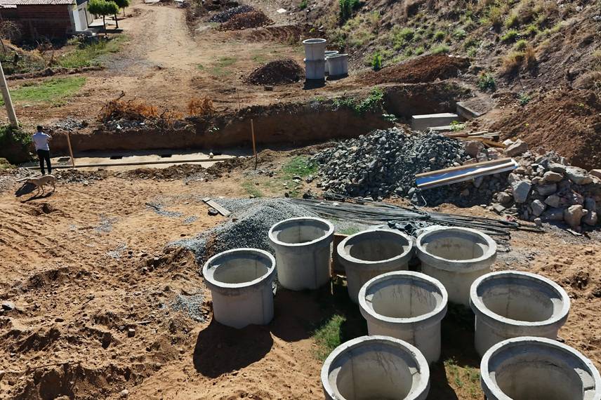 Paulistana vive nova fase com série de obras de infraestrutura Paulistana vive nova fase com série de obras de infraestrutura