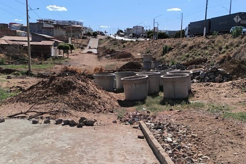 Paulistana vive nova fase com série de obras de infraestrutura Paulistana vive nova fase com série de obras de infraestrutura