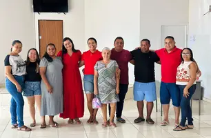 Prefeita de Lagoa do Piauí, Camila Barbosa, vota nas eleições internas do PT (Foto: Reprodução/Redes sociais)