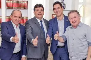 Prefeito de Caracol se reúne com governador para discutir urbanização do município (Foto: Reprodução)