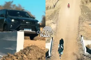 Prefeito de Curimatá celebra obra da ponte na comunidade São Raimundo (Foto: Reprodução)