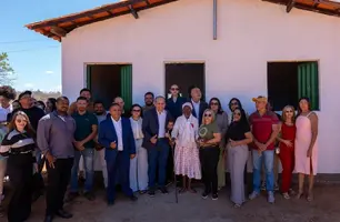 Santa Rosa entrega nova casa popular para moradora da localidade Caraíbas (Foto: Reprodução/Redes Sociais)