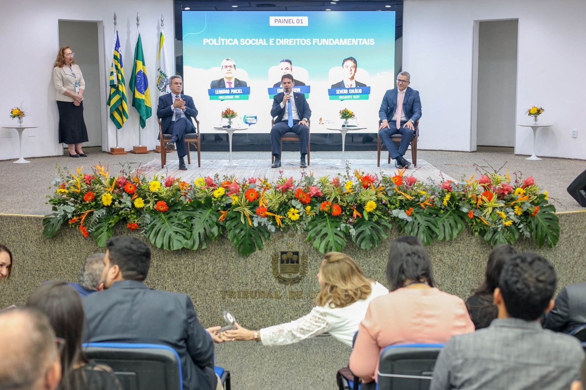 Severo Eulálio destaca papel pedagógico dos TCs na III Conferência Diálogos