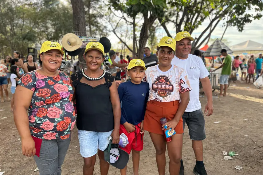 Tradicional corrida com cavalos empolga vaqueiros e moradores em Demerval Lobão