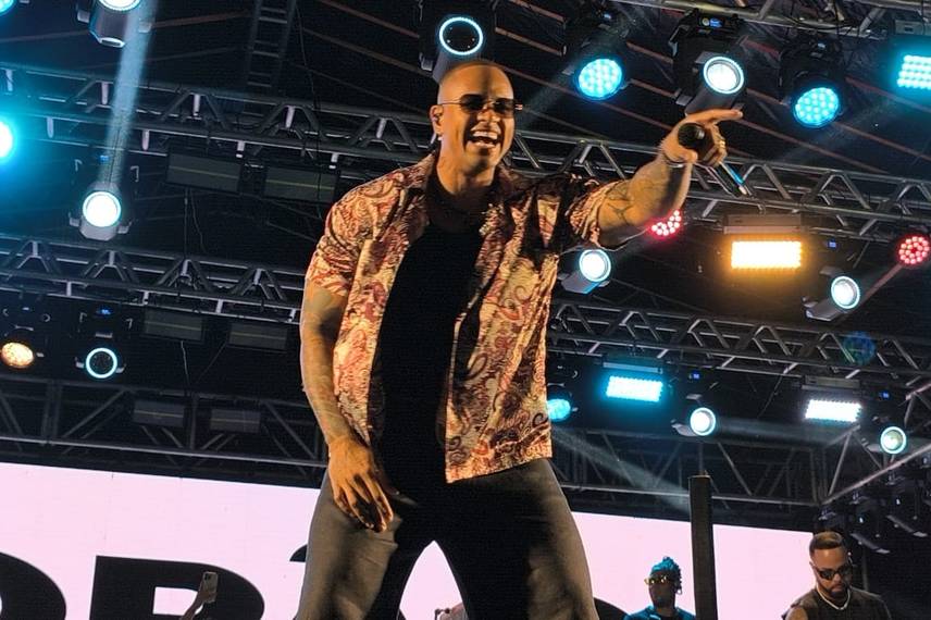 Urufolia 2025: primeira noite reúne multidão em Uruçuí ao som de Léo Santana Urufolia 2025: primeira noite reúne multidão em Uruçuí ao som de Léo Santana