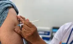 Vacina contra HPV reduz em 58% casos de câncer de colo de útero