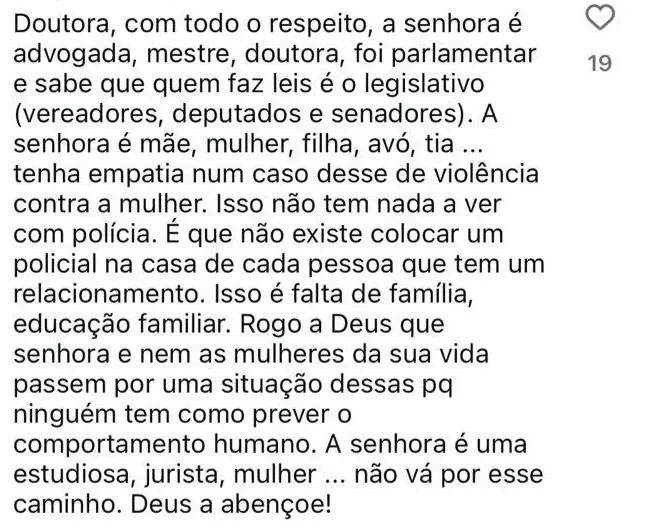 Após ser massacrada nas redes, Margarete edita postagem e exclui comentários