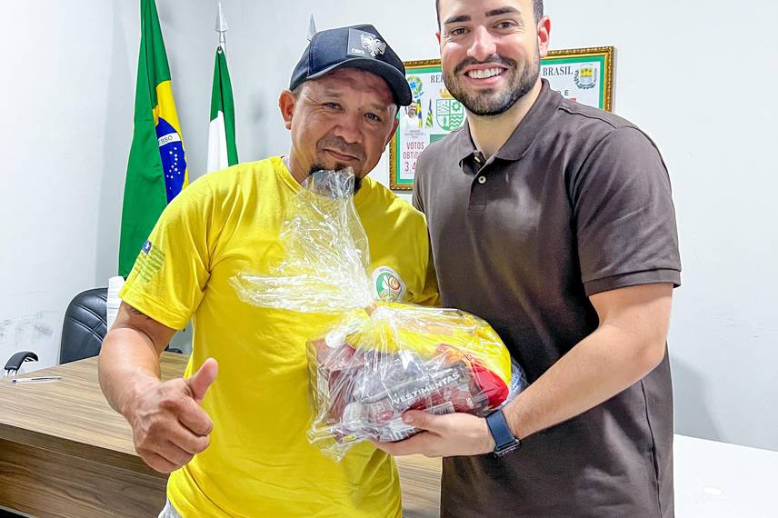 Brigada de Incêndio de Aroazes recebe novos equipamentos de proteção Brigada de Incêndio de Aroazes recebe novos equipamentos de proteção