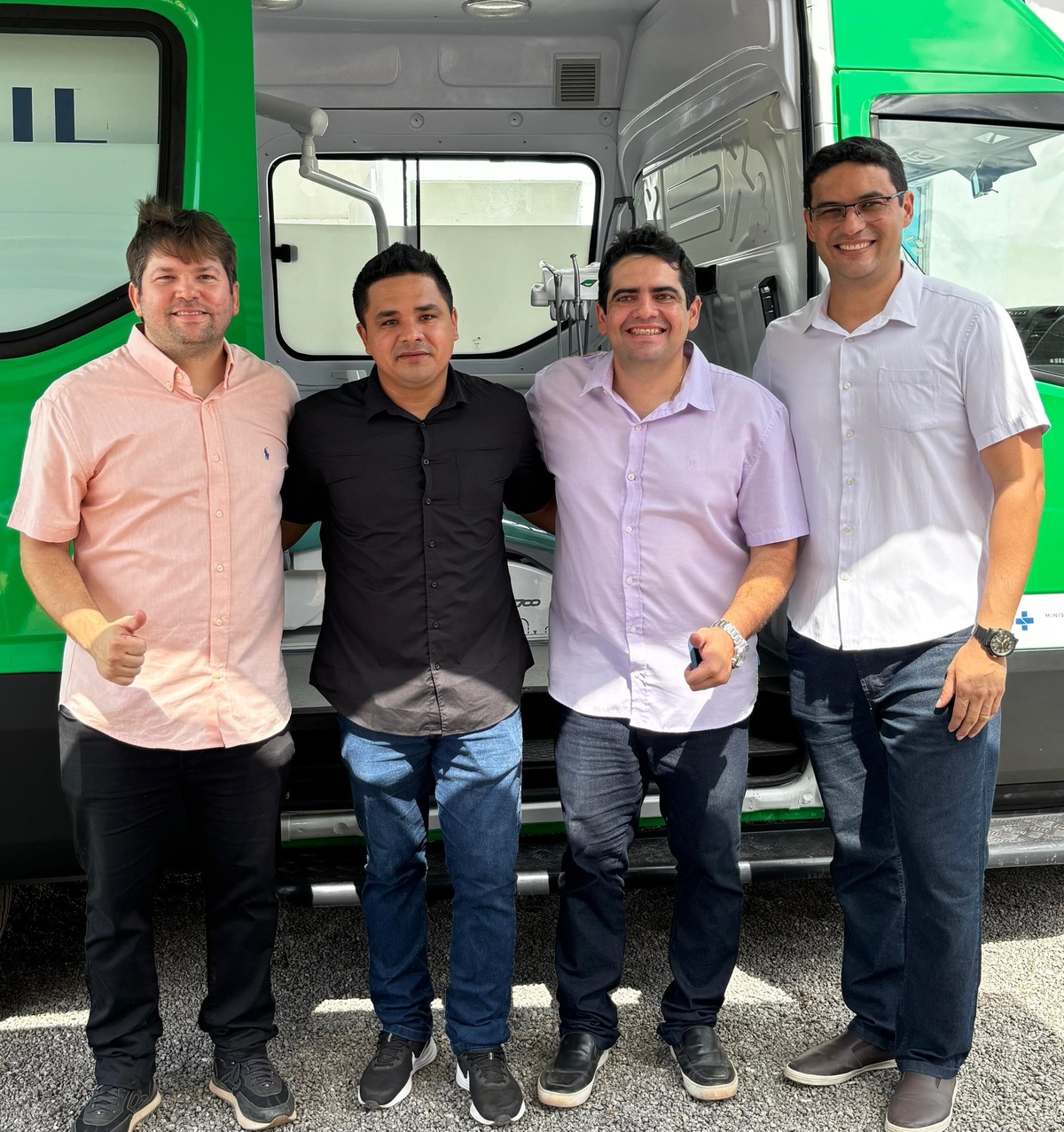 Cajueiro da Praia recebe Unidade Odontológica Móvel para ampliar acesso à saúde bucal