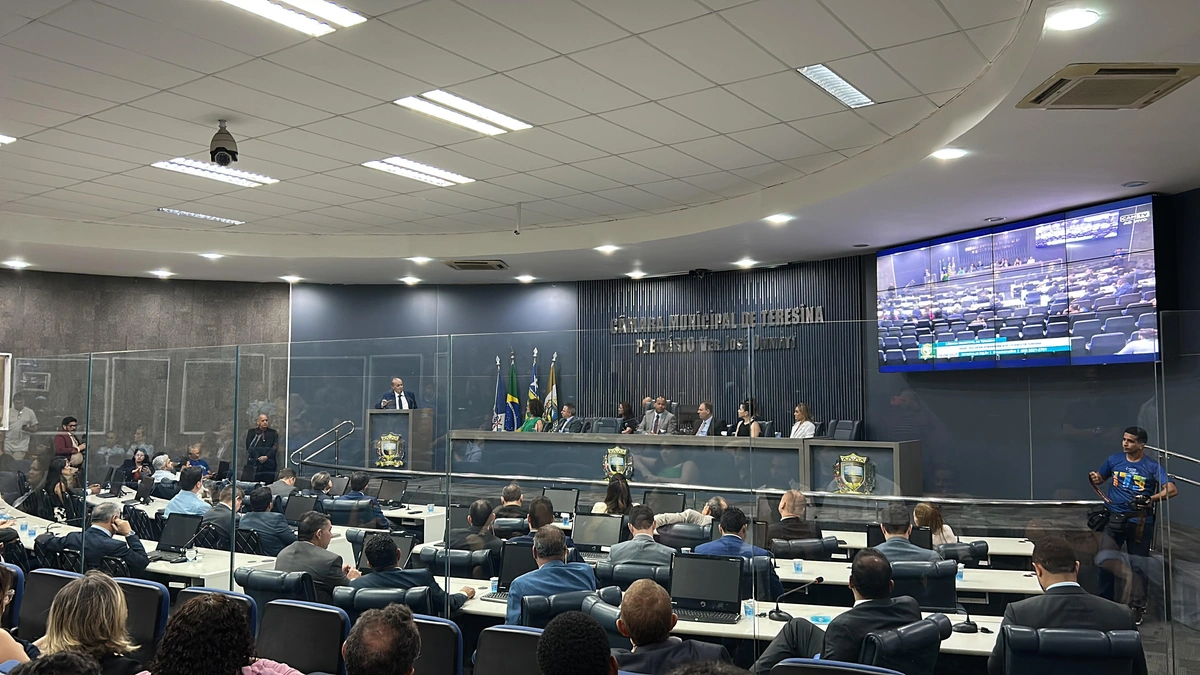 Câmara Municipal realiza sessão solene pelos 173 anos de Teresina