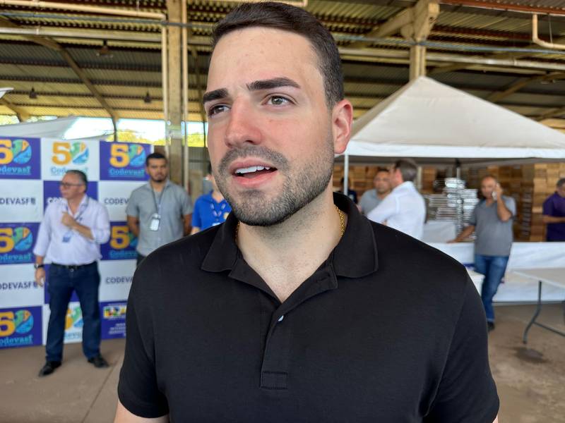 Codevasf realiza mega entrega a 35 municípios piauienses