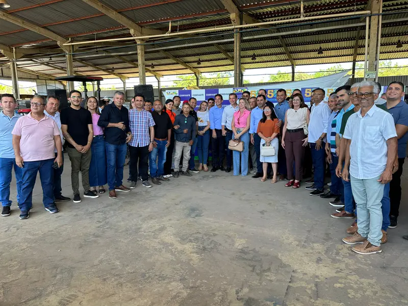 Codevasf realiza mega entrega a 35 municípios piauienses