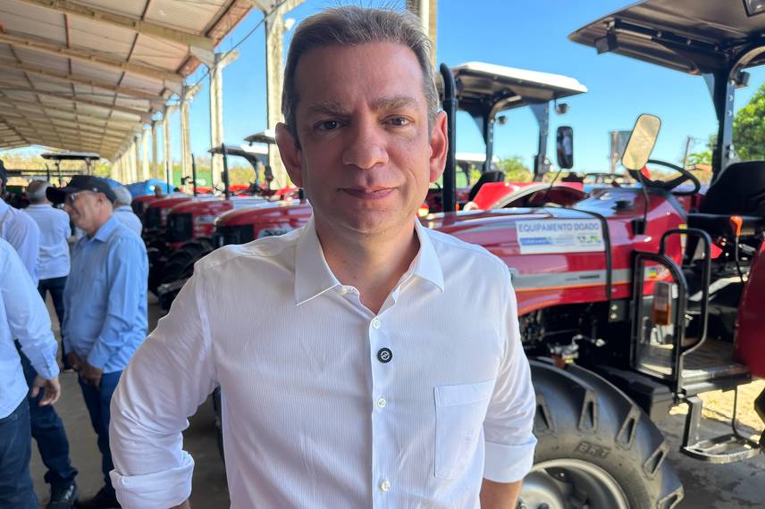 Codevasf realiza mega entrega a 35 municípios piauienses Codevasf realiza mega entrega a 35 municípios piauienses