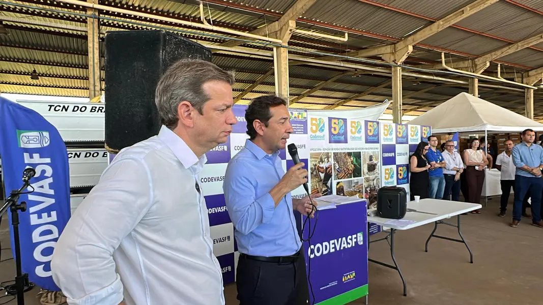 Codevasf realiza mega entrega a 35 municípios piauienses