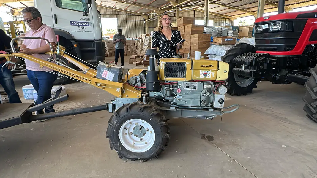 Codevasf realiza mega entrega a 35 municípios piauienses