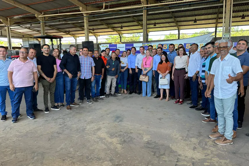 Codevasf realiza mega entrega a 35 municípios piauienses