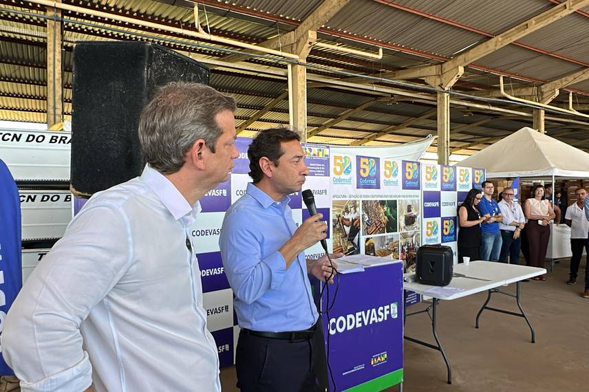 Codevasf realiza mega entrega a 35 municípios piauienses Codevasf realiza mega entrega a 35 municípios piauienses