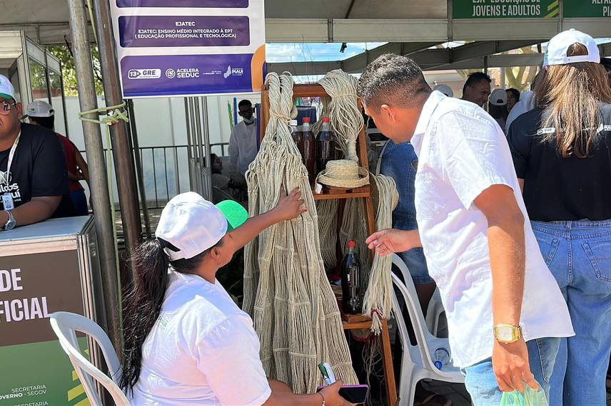 Diálogos pelo Piauí leva serviços e escuta popular a São Raimundo Nonato Diálogos pelo Piauí leva serviços e escuta popular a São Raimundo Nonato