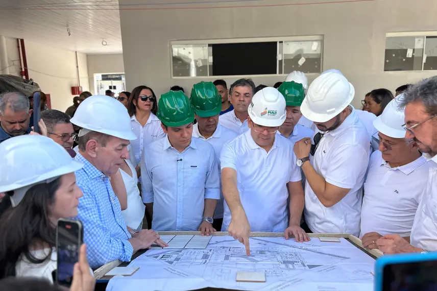 Fonteles cumpre agenda em Uruçuí com entregas e plenária do Diálogos pelo Piauí