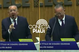 Galvão Bueno recebe homenagem em Fortaleza e comemora com 'vaia cearense' (Foto: Alece)