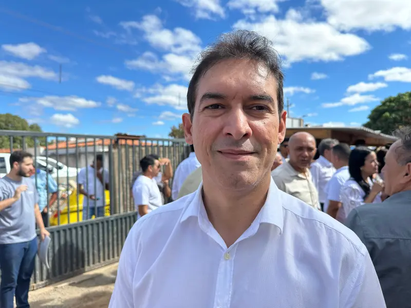 Governador entrega escola de tempo integral e visita obras em São Raimundo Nonato