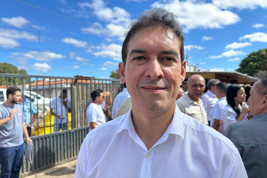 Governador entrega escola de tempo integral e visita obras em São Raimundo Nonato Governador entrega escola de tempo integral e visita obras em São Raimundo Nonato