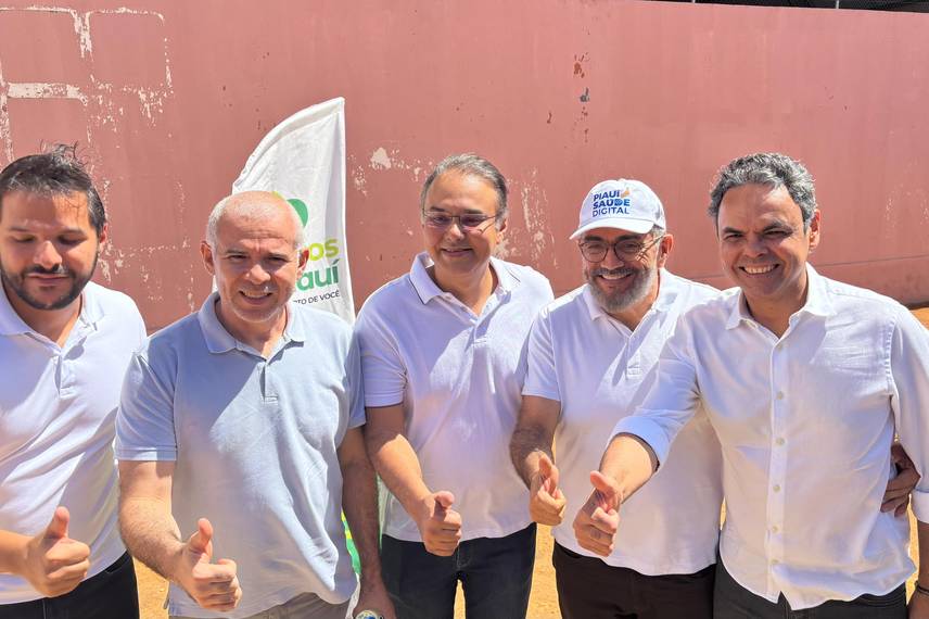 Governador entrega escola de tempo integral e visita obras em São Raimundo Nonato Governador entrega escola de tempo integral e visita obras em São Raimundo Nonato