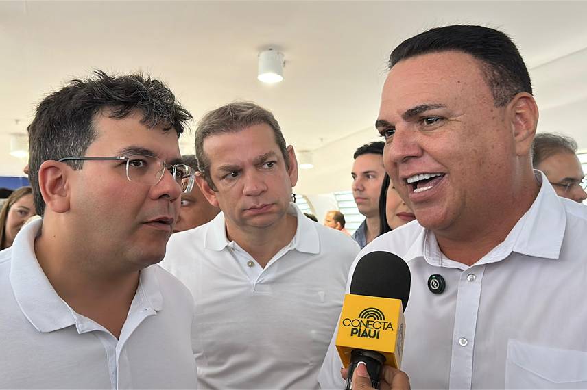 Governador entrega escola de tempo integral e visita obras em São Raimundo Nonato Governador entrega escola de tempo integral e visita obras em São Raimundo Nonato