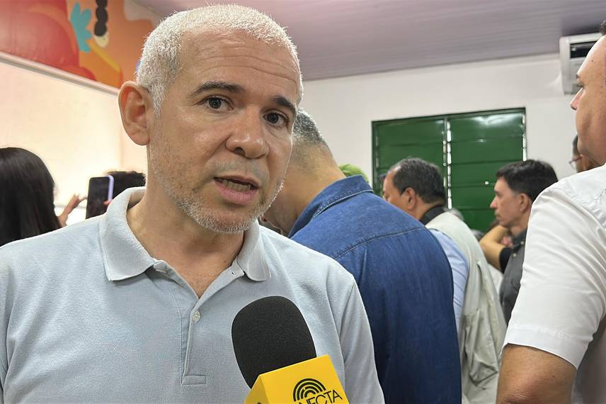 Governador entrega escola de tempo integral e visita obras em São Raimundo Nonato Governador entrega escola de tempo integral e visita obras em São Raimundo Nonato