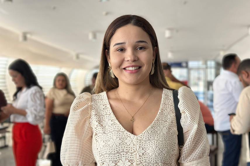 Governador entrega escola de tempo integral e visita obras em São Raimundo Nonato Governador entrega escola de tempo integral e visita obras em São Raimundo Nonato