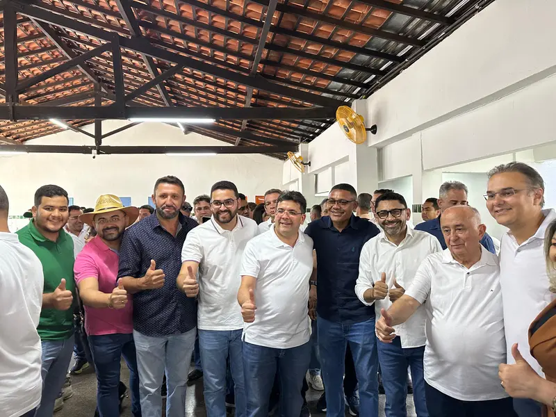 Governador entrega escola de tempo integral e visita obras em São Raimundo Nonato