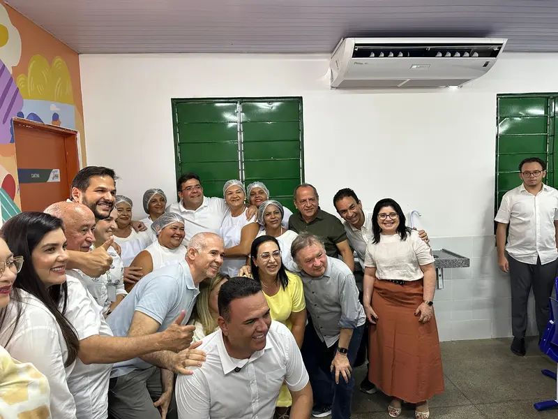 Governador entrega escola de tempo integral e visita obras em São Raimundo Nonato