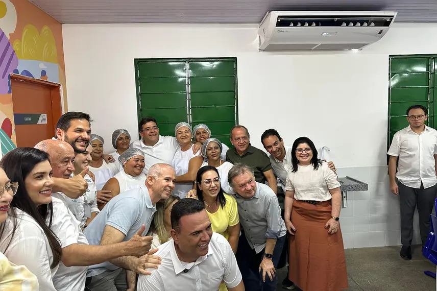 Governador entrega escola de tempo integral e visita obras em São Raimundo Nonato
