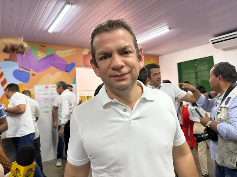 Governador entrega escola de tempo integral e visita obras em São Raimundo Nonato