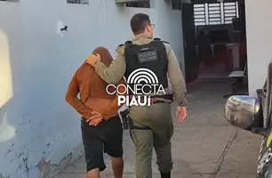 Homem devendo R$ 35 mil de pensão alimentícia é preso fumando maconha em Teresina (Foto: Repórter 12/Conecta Piauí)