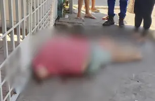 Homem é morto a facadas em via pública na zona Leste de Teresina (Foto: Reprodução)