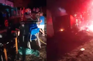 Incêndio atinge duas casas e deixa moradores no prejuízo na zona Norte de Teresina (Foto: Reprodução)