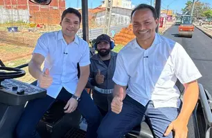 Leo Sobral e prefeito de José de Freitas visitam obras da Travessia Urbana (Foto: Reprodução/ ASCOM)